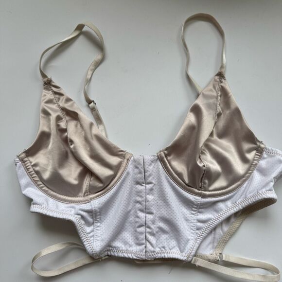$5/$25 Urban Outfitters Satin Champagne Clasp Front Bralette Cami Size Medium - Picture 1 of 7
